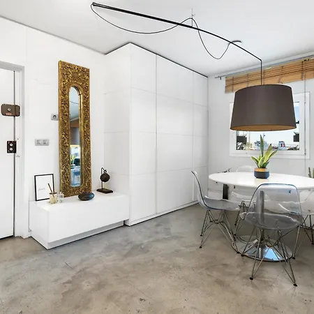 Lägenhet Bright 57m² 1br Ac Parking 32 *