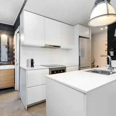 Bright 57m² 1br Ac Parking 32 Lägenhet